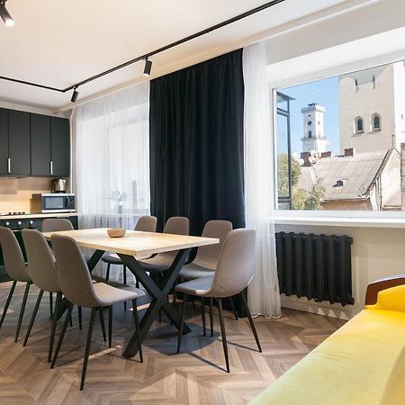Leogrand Apartments On Svobody Avenue 6-8 Лвив Екстериор снимка